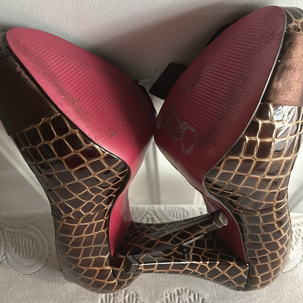 Paris Hilton high heels woman’s Shoes Size 9. - Picture 6 of 7